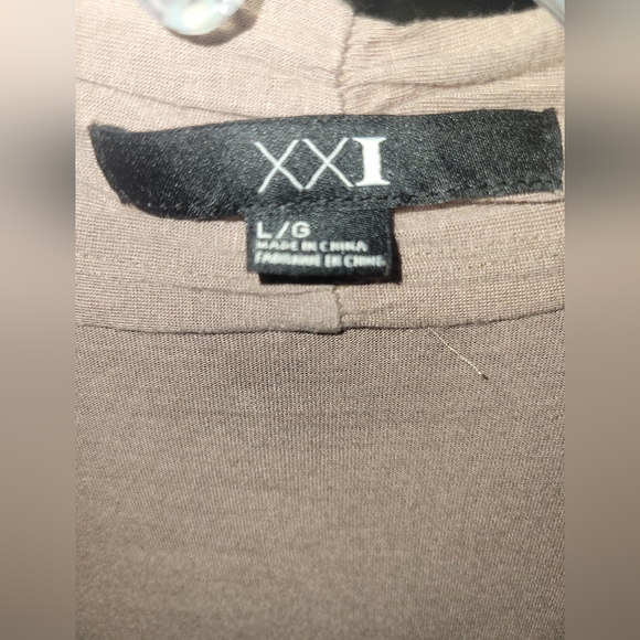 Large forever 21 Tan cardigan - Picture 3 of 3